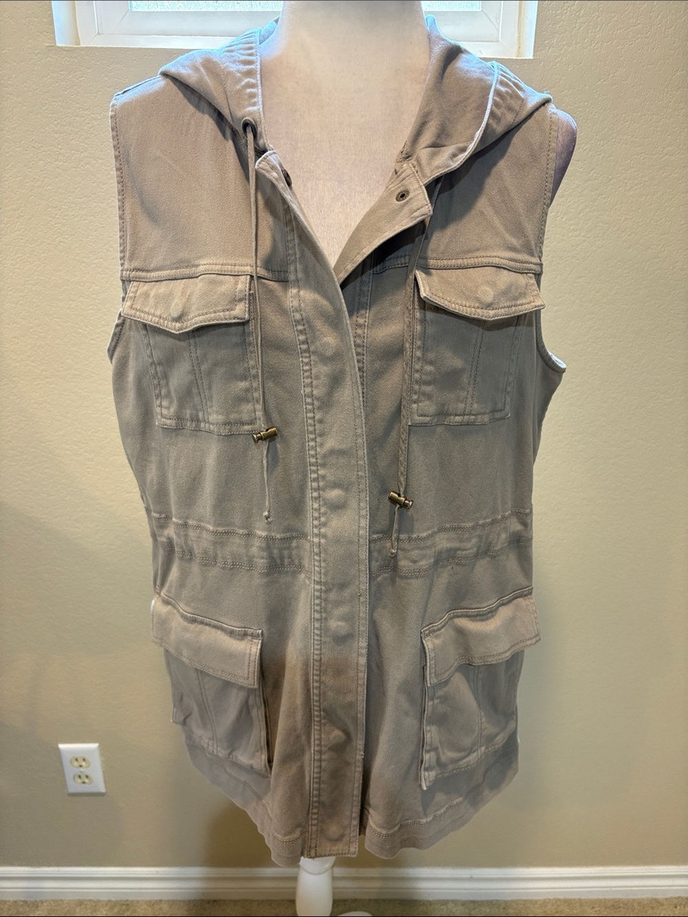 Matty M Hooded Utility Vest in Light Taupe